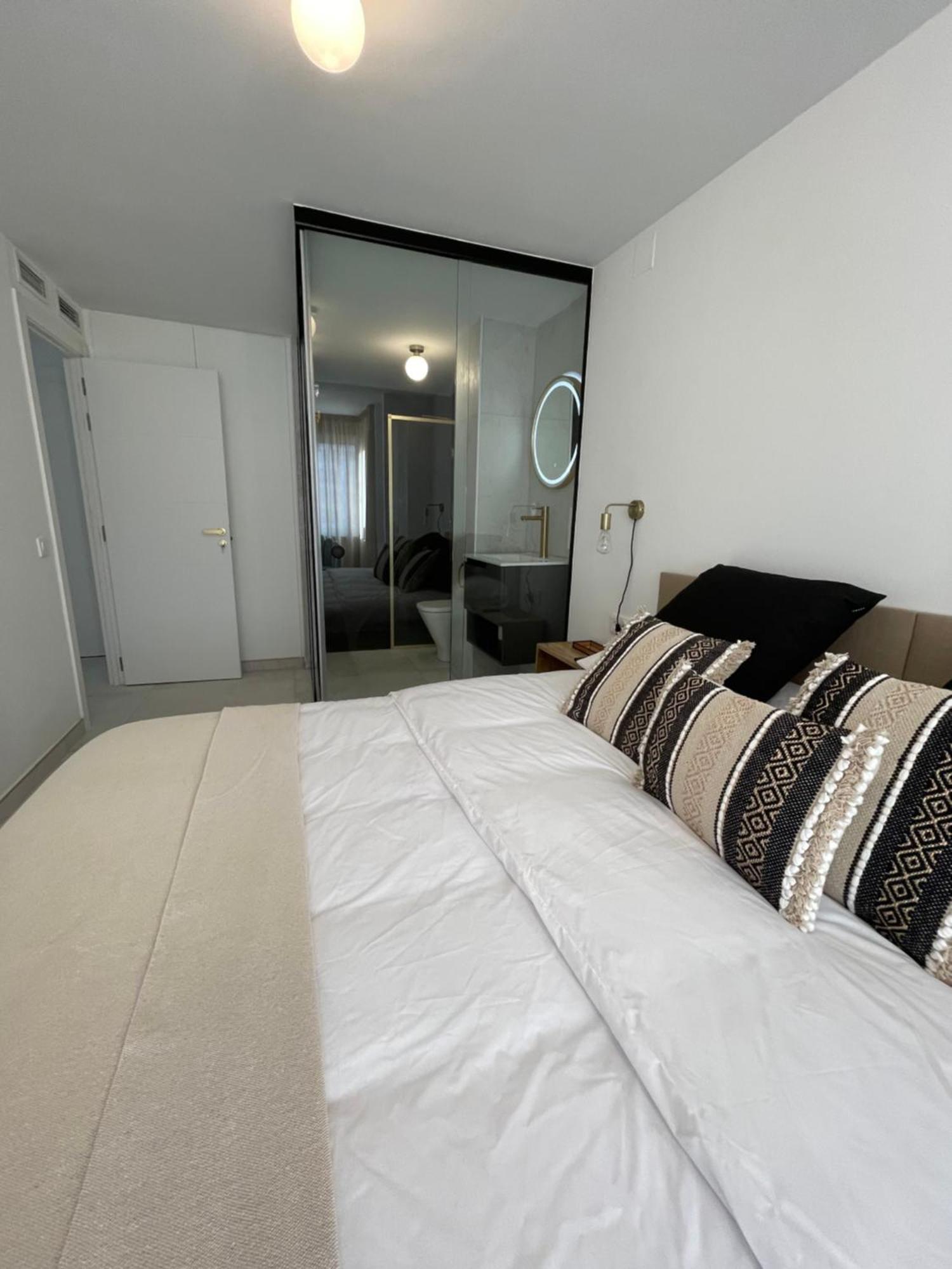 Boutique Apartment Torrevieja Centro Eksteriør billede